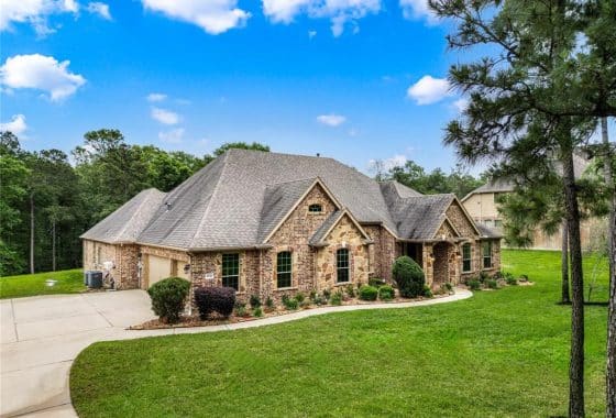 9542 Longmire Oaks Drive