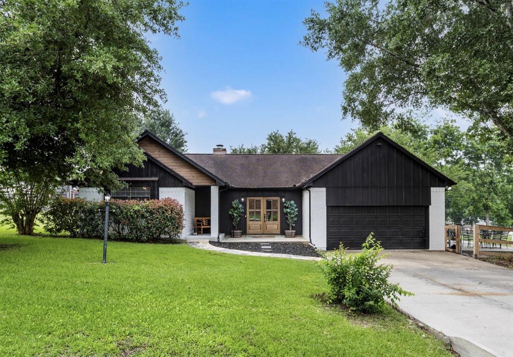 10979733 1143 lakeview drive