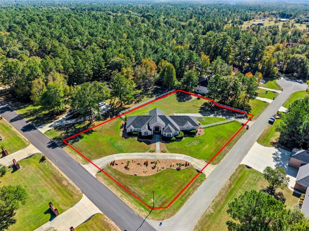 14100576 11601 king george court