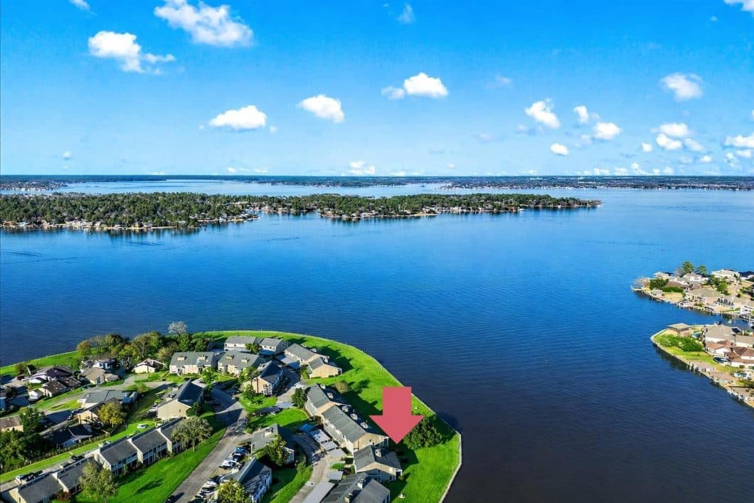 60397622 73 april point drive s